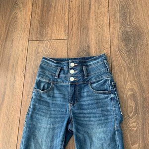 🌸2/$32🌸 Garage Jeans ultra high-rise, size 00